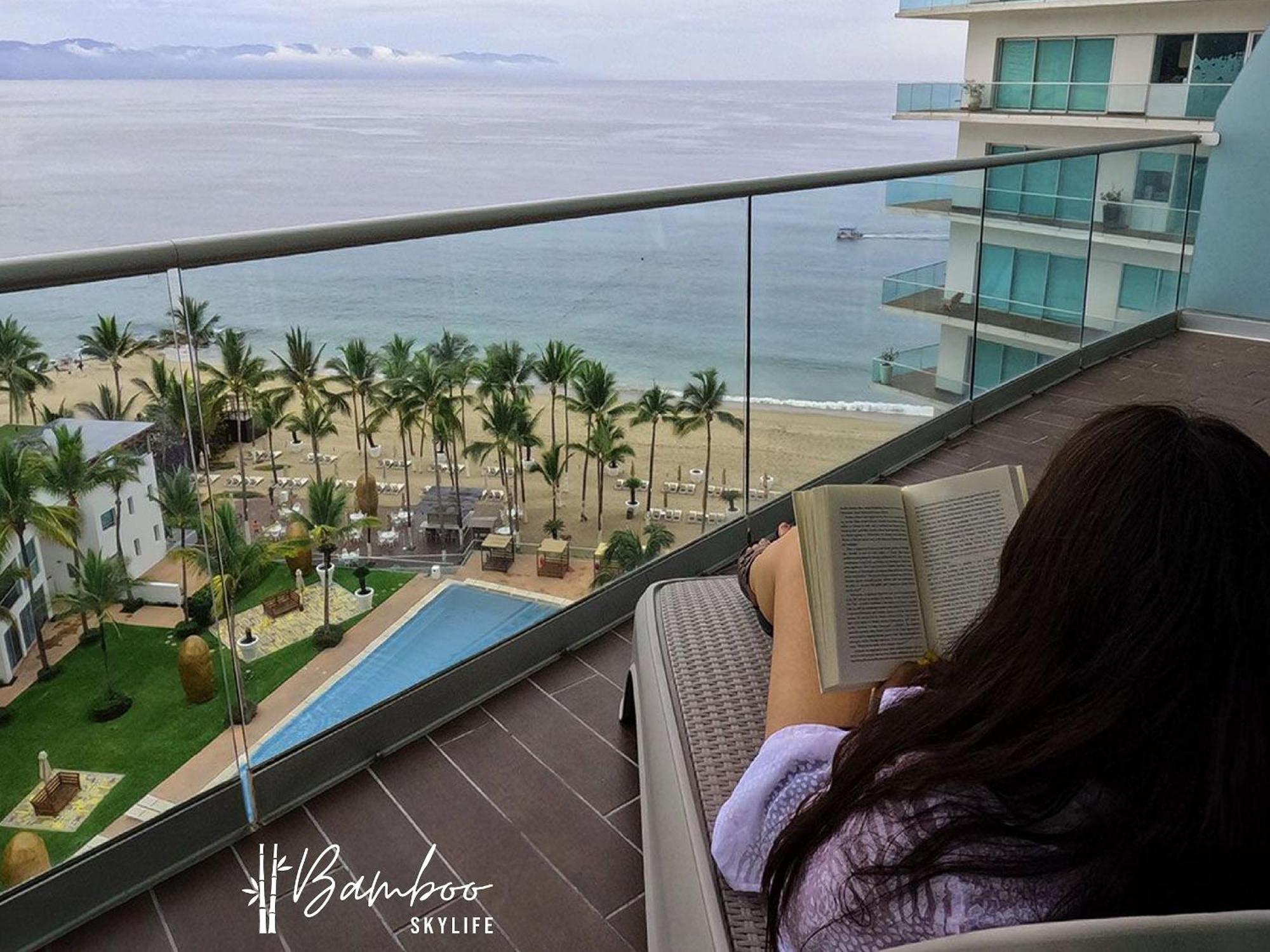 Icon Vallarta Beach Front By Bamboo Skylife Puerto Vallarta Bagian luar foto