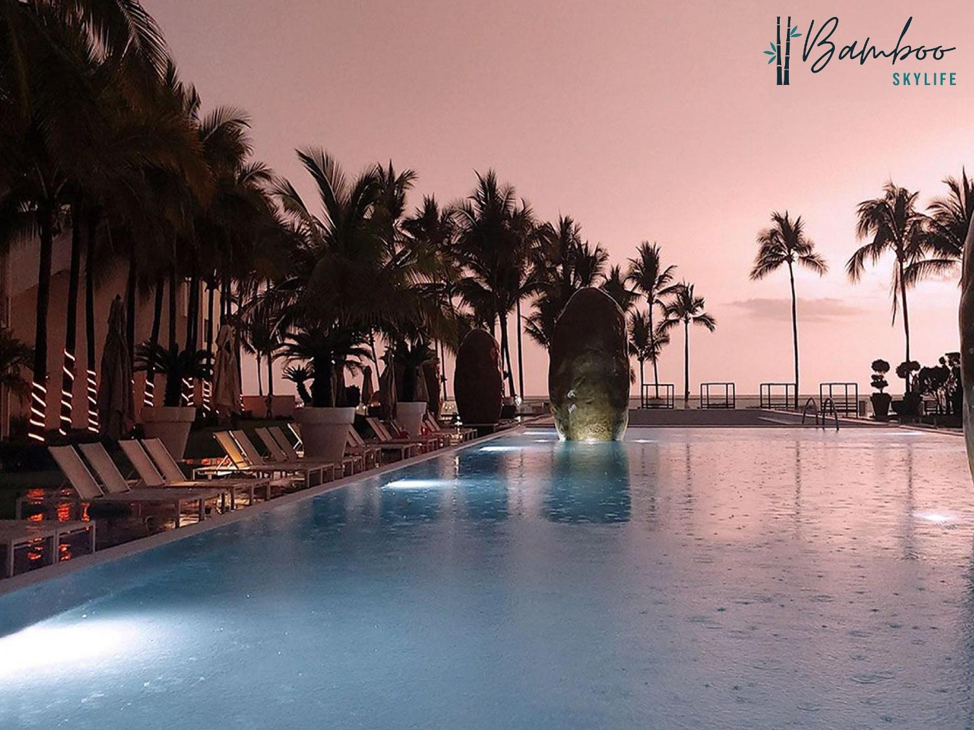Icon Vallarta Beach Front By Bamboo Skylife Puerto Vallarta Bagian luar foto